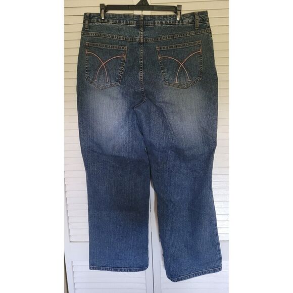 Faded Glory Long Jeans Comfortable, Stylish and Classic Denim for Everyday Wear - Picture 2 of 3